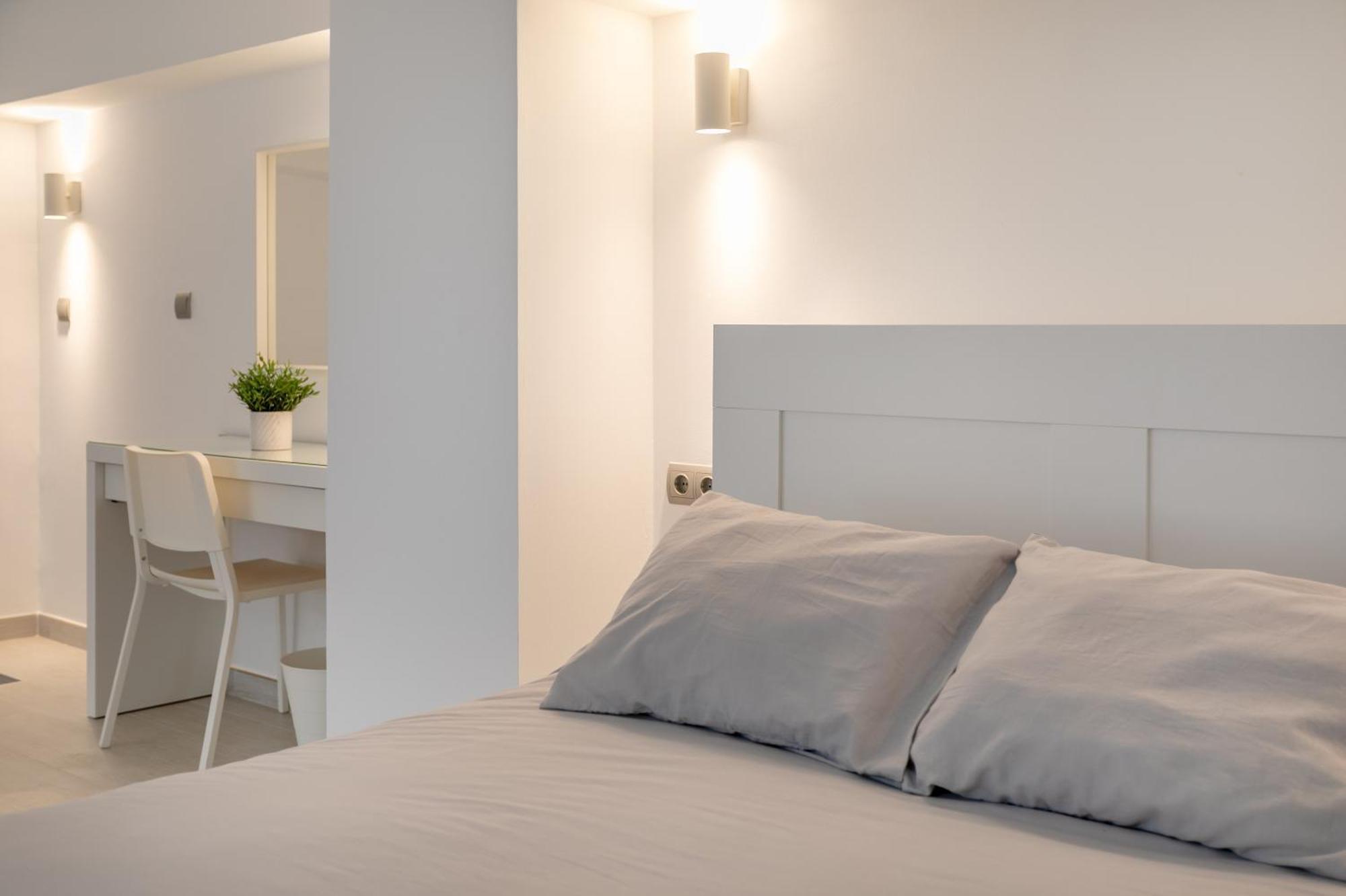 Alison'S Loft Apartment Alicante Bagian luar foto